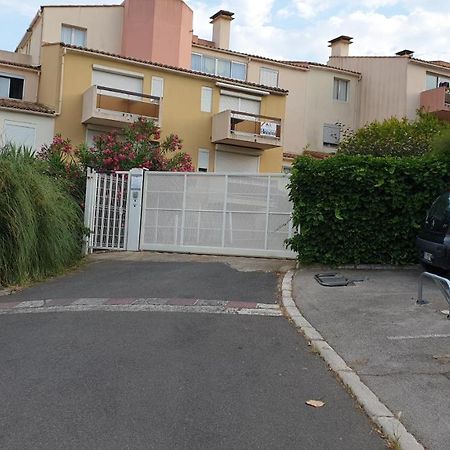 Locap Studio Apartment Agde Exterior photo